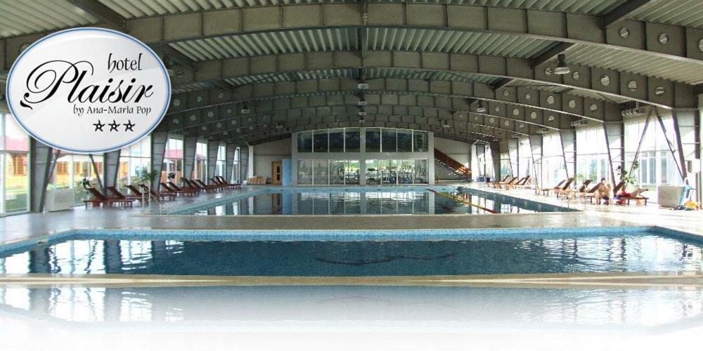 Hotel Plaisir Ploieşti Exteriér fotografie